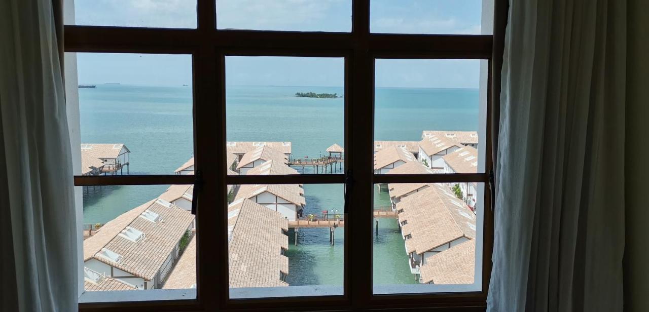 Water Chalet Or Premium Tower Seaview Port Dickson , Private Room Exterior photo